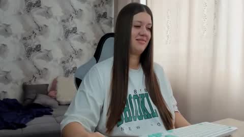 kianna_dior_ online show from 17, 4, 2026