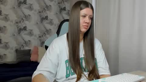 kianna_dior_ online show from 23, 4, 2026