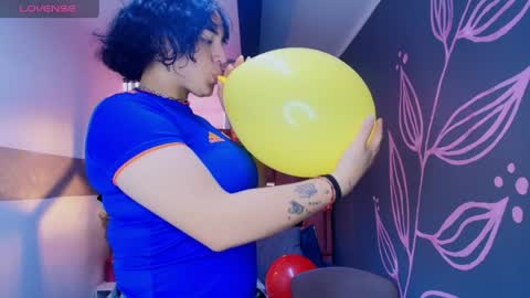 KIARA FOX online show from 5, 6, 2026