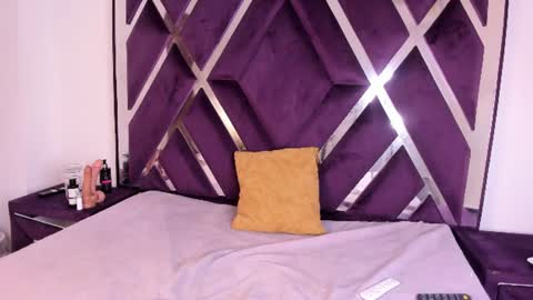 KiaraAsmx online show from 19, 7, 2026