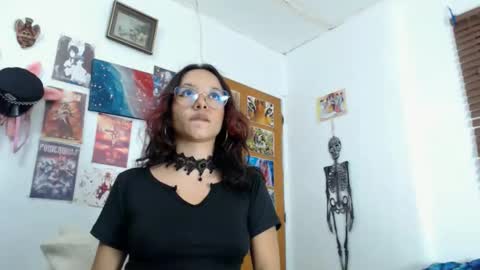 kiaralenon online show from 25, 11, 2025