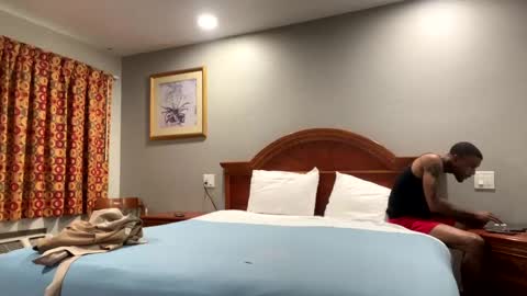 HunneysPlayRoom online show from 31, 12, 2024