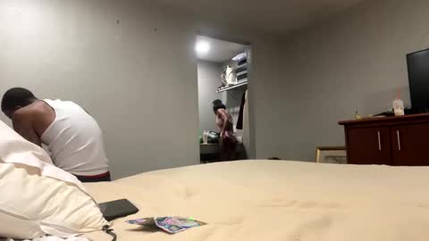 HunneysPlayRoom online show from 17, 2, 2025