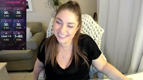 Kiera Reines online show from 12, 1, 2025