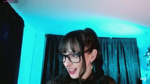 Kizuky online show from 12, 2, 2025