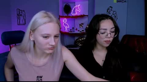 kiki_swan online show from 5, 3, 2025