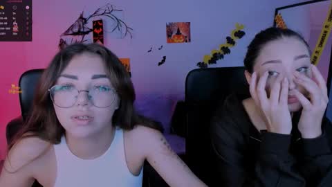 kiki_swan online show from 4, 11, 2025