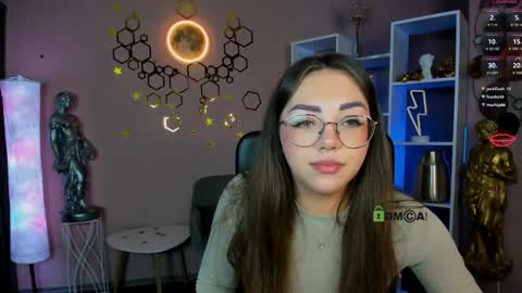 kiki_swan online show from 25, 4, 2026