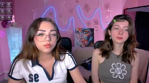 Snapshot of kiki_swan chatting on 23, 5, 2026 kiki_swan online show from 23, 5, 2026