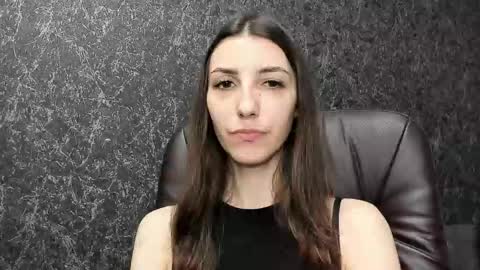 Mika and Miranda online show from 23, 9, 2025