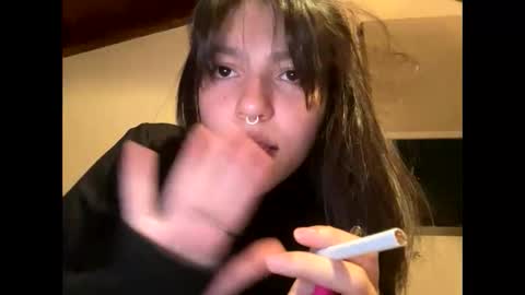Snapshot of kikilove15 chatting on 12, 5, 2026 kikilove15 online show from 12, 5, 2026