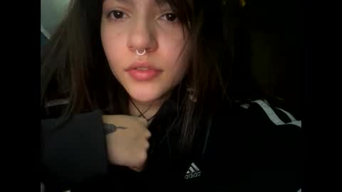 Snapshot of kikilove15 chatting on 15, 5, 2026 kikilove15 online show from 15, 5, 2026