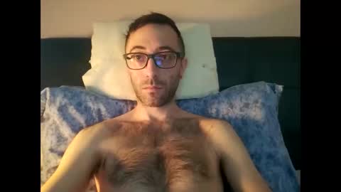 Snapshot of killua1993 chatting on 23, 4, 2026 kingstoned online show from 23, 4, 2026