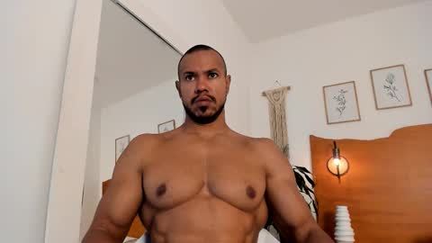 Snapshot of killua_zagarra_ chatting on 27, 11, 2025 Kilua Muscle guy online show from 27, 11, 2025