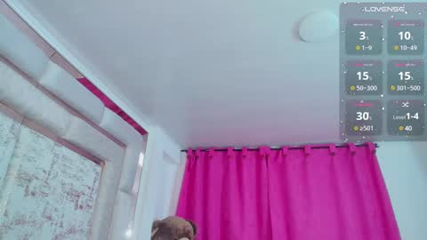 Snapshot of kim2_t chatting on 14, 2, 2025 Nicole. online show from 14, 2, 2025