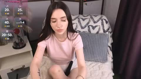 Snapshot of kim_lyn chatting on 22, 2, 2025 KIM online show from 22, 2, 2025