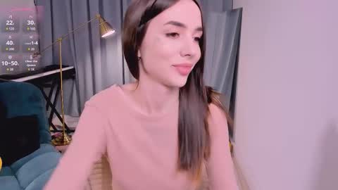 Snapshot of kim_lyn chatting on 6, 11, 2025 KIM online show from 6, 11, 2025