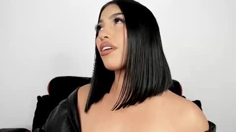 Snapshot of kim_mouth17 chatting on 18, 7, 2026 kim_mouth17 online show from 18, 7, 2026