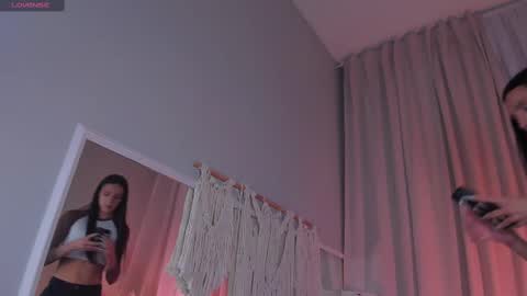 Kim Oberlin online show from 4, 3, 2025