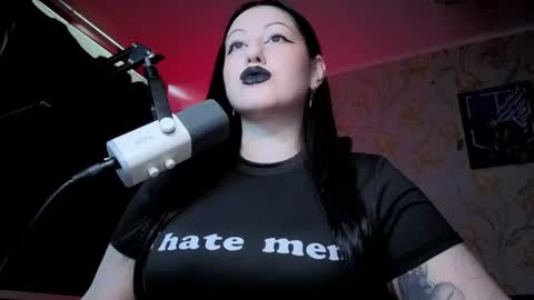 Hi Im Kimberly but u can call me Kim. Turn on ur sound i love to talk and moan online show from 21, 7, 2026