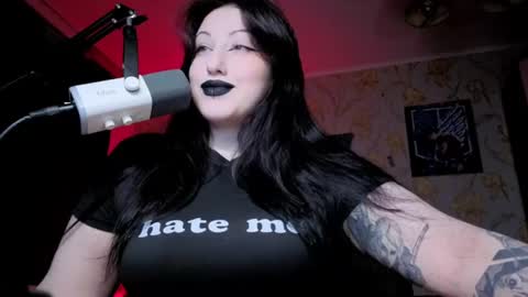 Hi Im Kimberly but u can call me Kim. Turn on ur sound i love to talk and moan online show from 28, 7, 2026