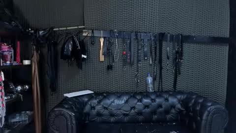  KIMBERLY SWAN  online show from 4, 11, 2025