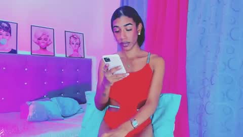 Your Queen KIM online show from 5, 1, 2025