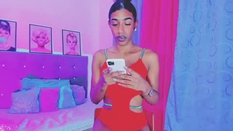 Your Queen KIM online show from 6, 1, 2025