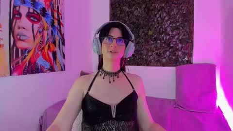 kimberly_thonson online show from 21, 2, 2025