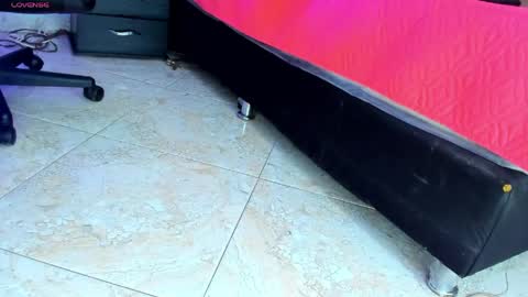 Kimberly Banks online show from 28, 4, 2026