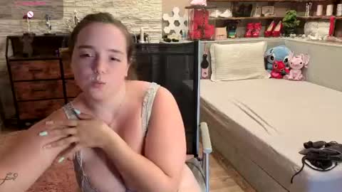 Snapshot of kimberlycaprice chatting on 28, 7, 2026 kimberlycaprice online show from 28, 7, 2026