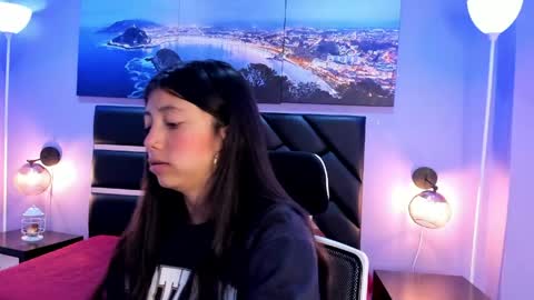 Kimberly Villalobos online show from 21, 4, 2026