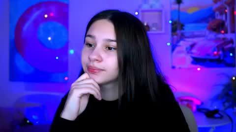 kimclarks online show from 29, 9, 2025