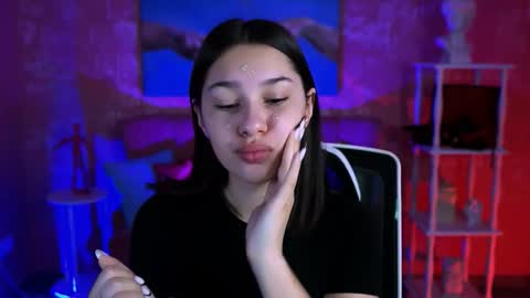 kimclarks online show from 9, 10, 2025