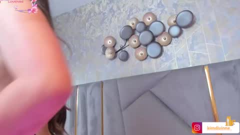 Snapshot of kimdevinne chatting on 2, 3, 2025 KIM online show from 2, 3, 2025