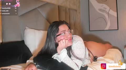 Snapshot of kimdevinne chatting on 9, 3, 2025 KIM online show from 9, 3, 2025