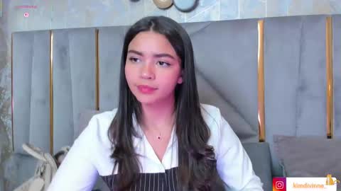 Snapshot of kimdevinne chatting on 13, 9, 2025 KIM online show from 13, 9, 2025