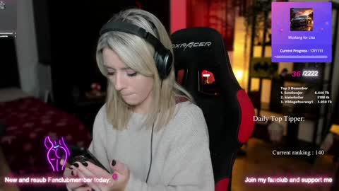 Wolfs Girl online show from 19, 12, 2024