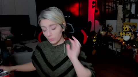 Wolfs Girl online show from 30, 9, 2025