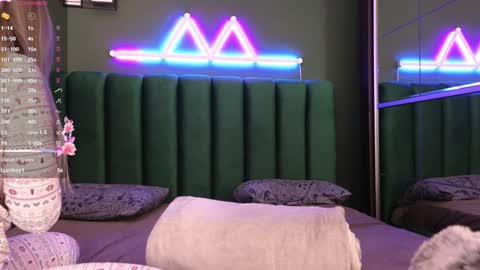 Kimmie online show from 17, 12, 2024