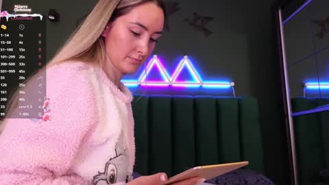 Kimmie online show from 22, 12, 2024