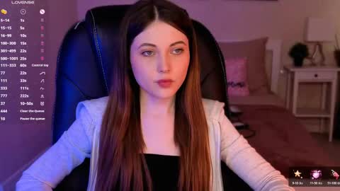 Snapshot of kimmie_shine chatting on 13, 5, 2026 Your Kimmie follow me online show from 13, 5, 2026