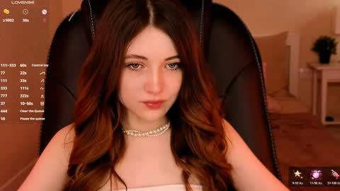 Snapshot of kimmie_shine chatting on 19, 5, 2026 Your Kimmie follow me online show from 19, 5, 2026
