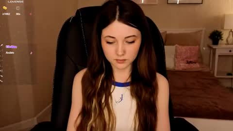 Snapshot of kimmie_shine chatting on 20, 6, 2026 Your Kimmie follow me online show from 20, 6, 2026