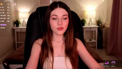 Snapshot of kimmie_shine chatting on 27, 7, 2026 Your Kimmie follow me online show from 27, 7, 2026