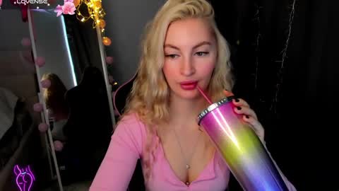 kimmy1_powell online show from 29, 3, 2026