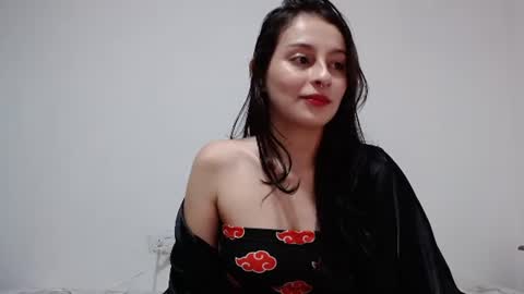 Kim and Zuka online show from 4, 8, 2026