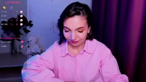 Hazel online show from 13, 11, 2025