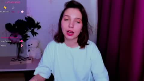 Hazel online show from 28, 4, 2026