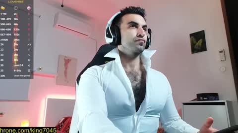 Snapshot of king7045 chatting on 7, 3, 2025 king7045 online show from 7, 3, 2025